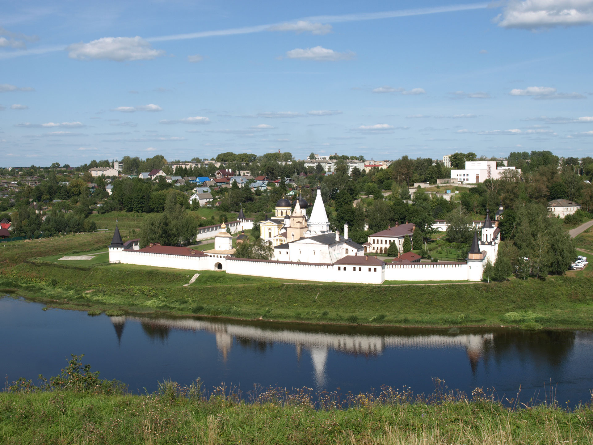 г. Старица, Успенский монастырь